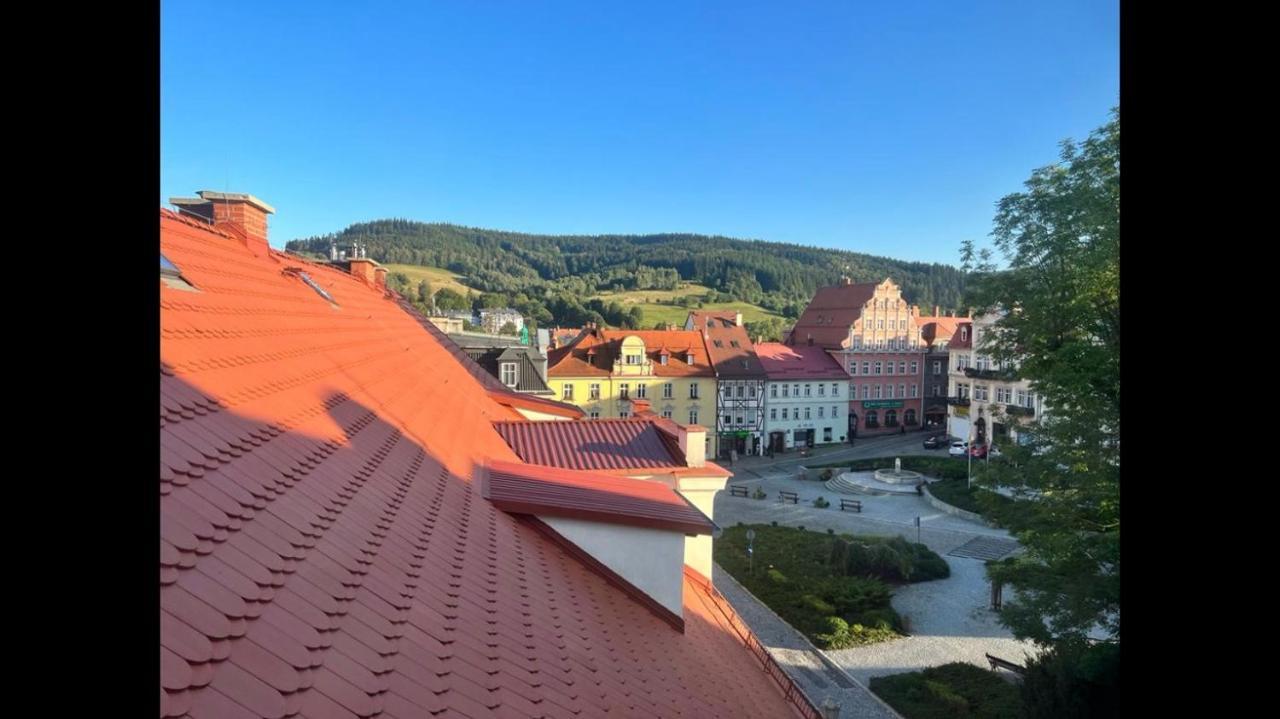 Duzy Apartament Duszniki-Zdroj Duszniki Zdrój Exteriör bild